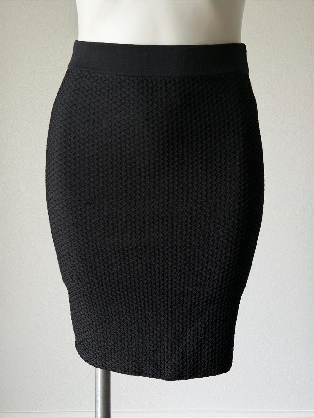 Forever 21 Classic Black Textured Knit Pencil Skirt